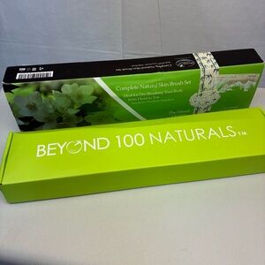 NIB Dry Brush Set Exfoliating Body Tools